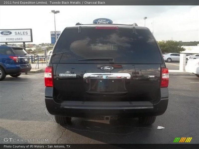 Tuxedo Black Metallic / Charcoal Black 2011 Ford Expedition Limited