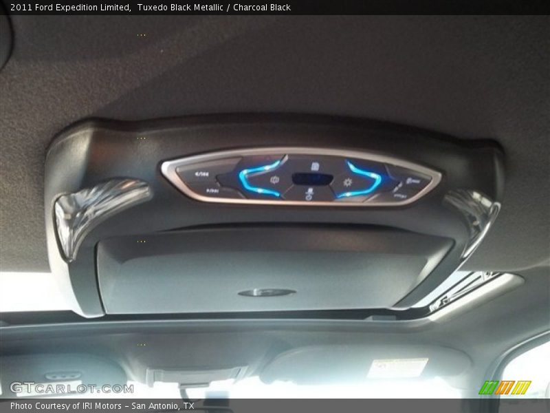 Tuxedo Black Metallic / Charcoal Black 2011 Ford Expedition Limited