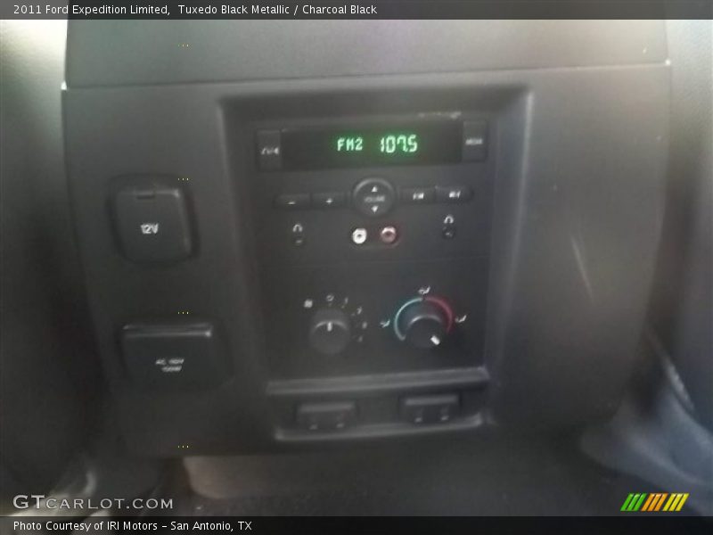 Tuxedo Black Metallic / Charcoal Black 2011 Ford Expedition Limited