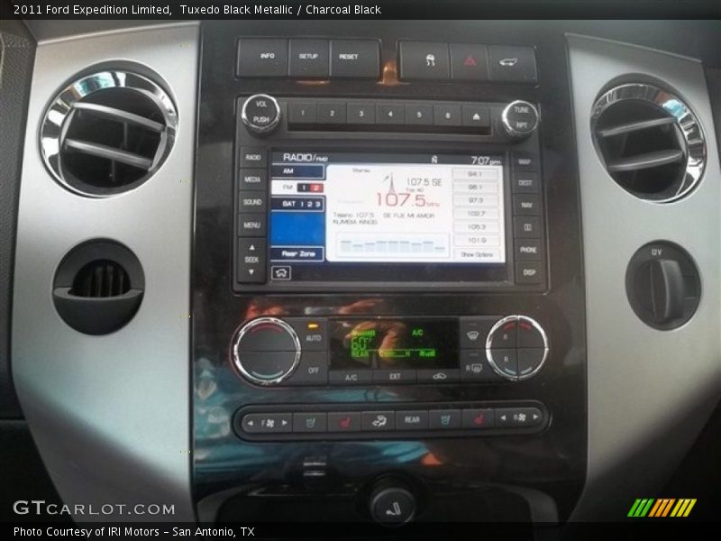 Tuxedo Black Metallic / Charcoal Black 2011 Ford Expedition Limited