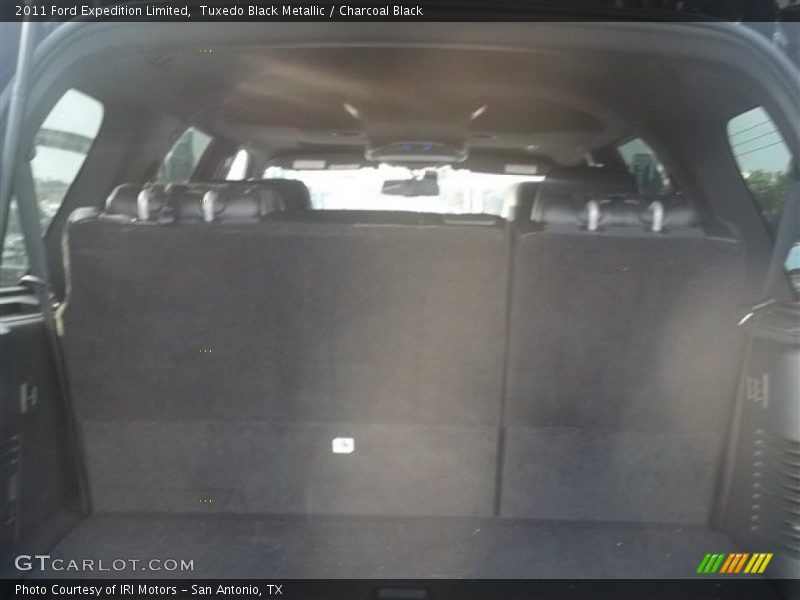 Tuxedo Black Metallic / Charcoal Black 2011 Ford Expedition Limited