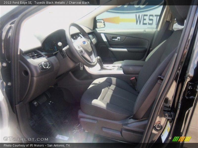 Tuxedo Black Metallic / Charcoal Black 2013 Ford Edge SE