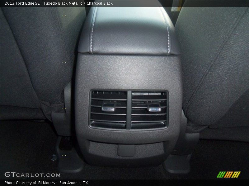 Tuxedo Black Metallic / Charcoal Black 2013 Ford Edge SE
