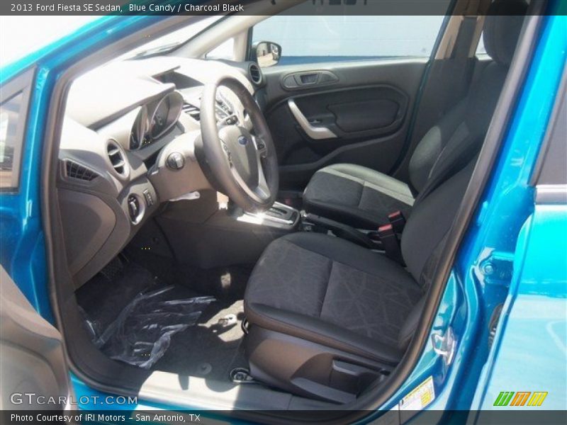 Blue Candy / Charcoal Black 2013 Ford Fiesta SE Sedan