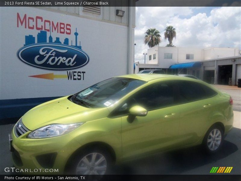 Lime Squeeze / Charcoal Black 2013 Ford Fiesta SE Sedan