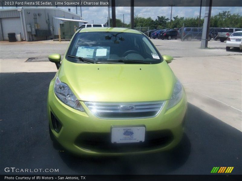 Lime Squeeze / Charcoal Black 2013 Ford Fiesta SE Sedan