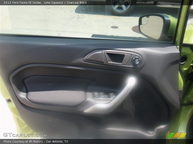 Lime Squeeze / Charcoal Black 2013 Ford Fiesta SE Sedan