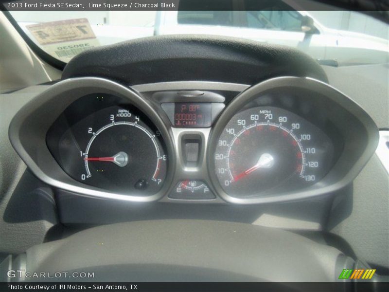 Lime Squeeze / Charcoal Black 2013 Ford Fiesta SE Sedan