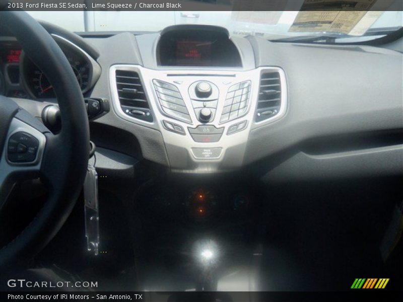 Lime Squeeze / Charcoal Black 2013 Ford Fiesta SE Sedan