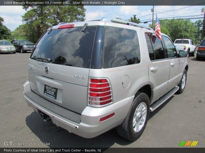 Silver Birch Metallic / Midnight Grey 2004 Mercury Mountaineer V8 Premier AWD