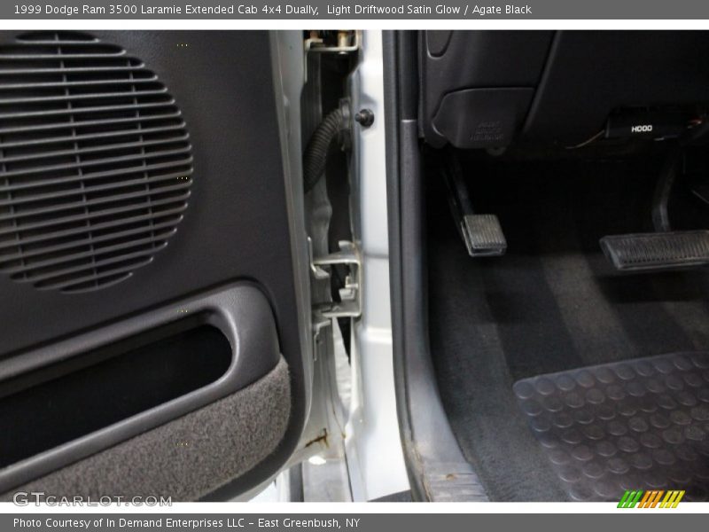 Light Driftwood Satin Glow / Agate Black 1999 Dodge Ram 3500 Laramie Extended Cab 4x4 Dually