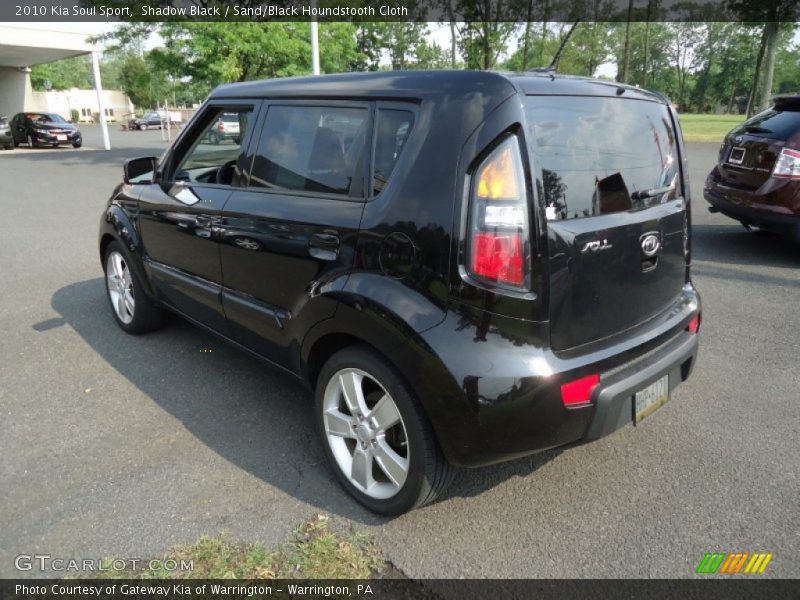 Shadow Black / Sand/Black Houndstooth Cloth 2010 Kia Soul Sport