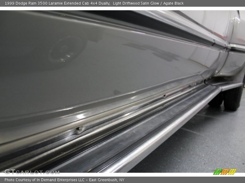 Light Driftwood Satin Glow / Agate Black 1999 Dodge Ram 3500 Laramie Extended Cab 4x4 Dually