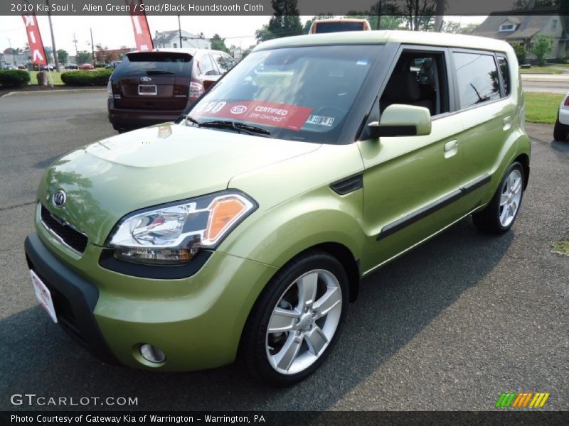 Alien Green / Sand/Black Houndstooth Cloth 2010 Kia Soul !