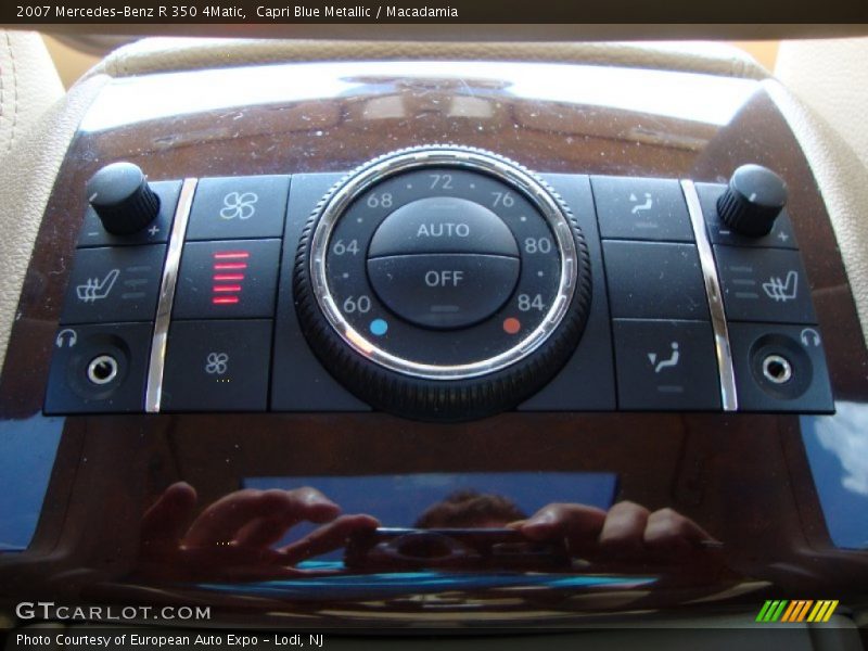 Capri Blue Metallic / Macadamia 2007 Mercedes-Benz R 350 4Matic