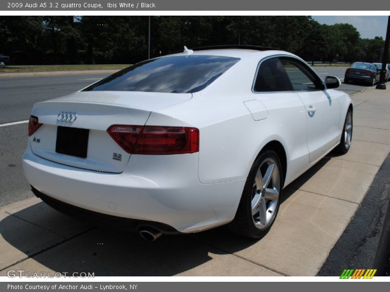 Ibis White / Black 2009 Audi A5 3.2 quattro Coupe