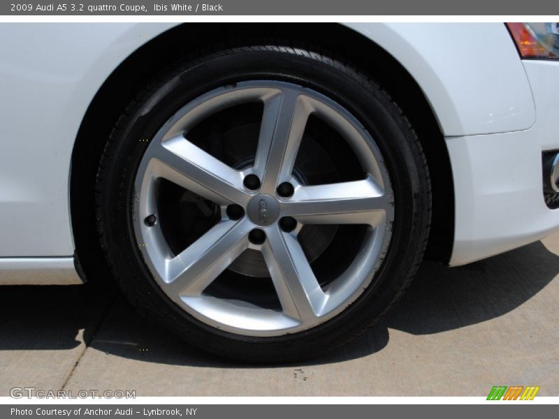 Ibis White / Black 2009 Audi A5 3.2 quattro Coupe