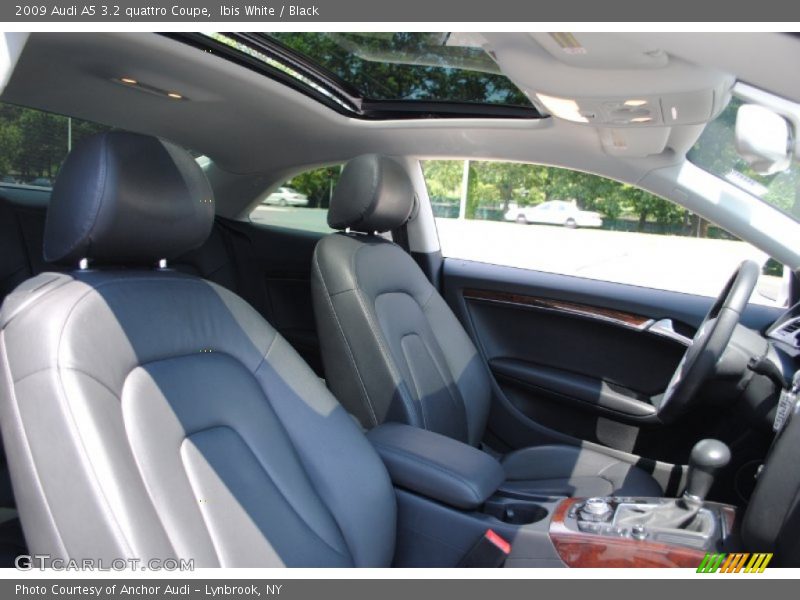 Ibis White / Black 2009 Audi A5 3.2 quattro Coupe