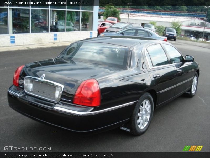 Black / Black 2009 Lincoln Town Car Signature Limited