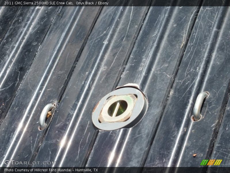 Onyx Black / Ebony 2011 GMC Sierra 2500HD SLE Crew Cab