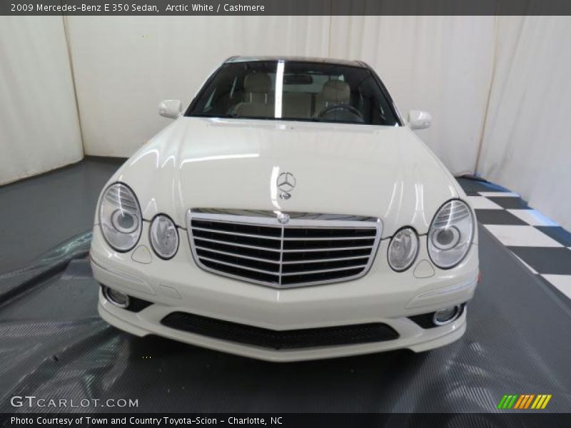 Arctic White / Cashmere 2009 Mercedes-Benz E 350 Sedan