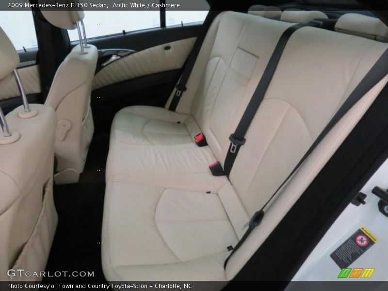 Arctic White / Cashmere 2009 Mercedes-Benz E 350 Sedan