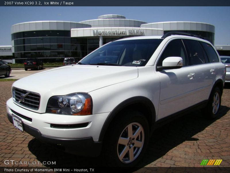 Ice White / Taupe 2007 Volvo XC90 3.2