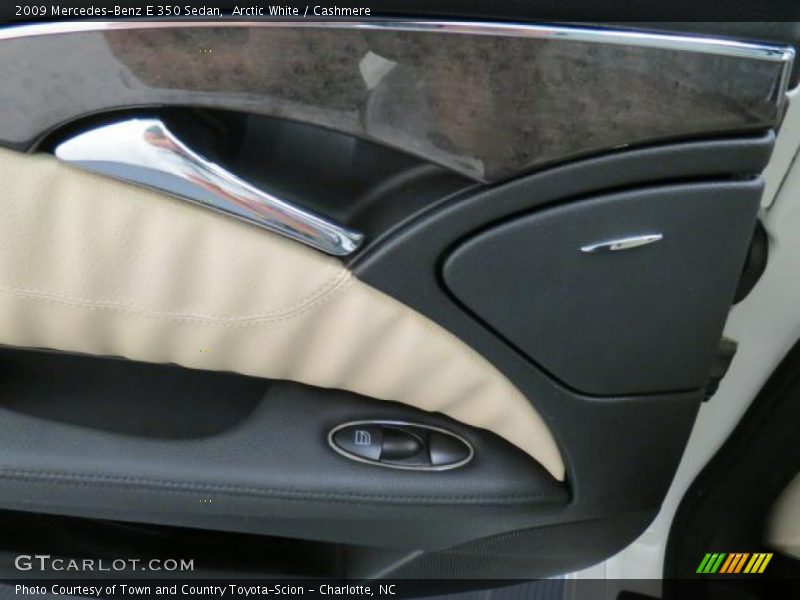 Arctic White / Cashmere 2009 Mercedes-Benz E 350 Sedan