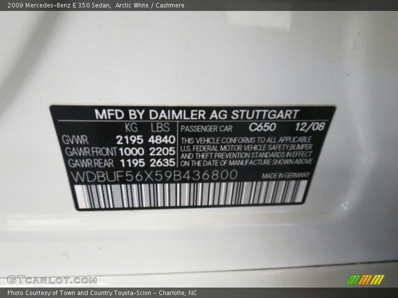 Arctic White / Cashmere 2009 Mercedes-Benz E 350 Sedan