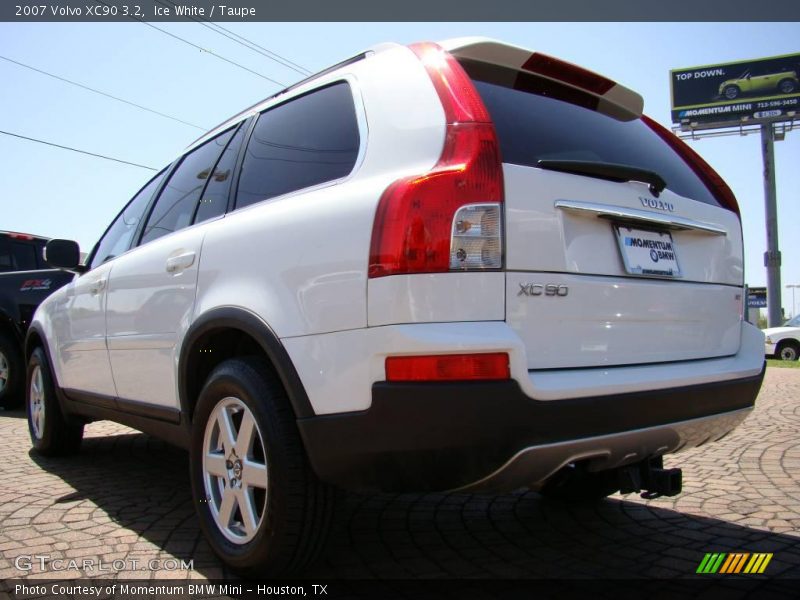 Ice White / Taupe 2007 Volvo XC90 3.2