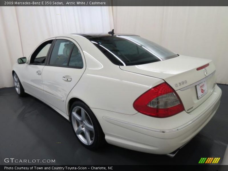 Arctic White / Cashmere 2009 Mercedes-Benz E 350 Sedan
