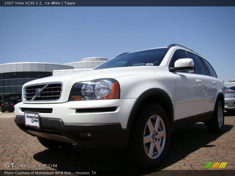 Ice White / Taupe 2007 Volvo XC90 3.2