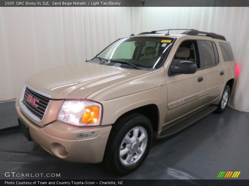 Sand Beige Metallic / Light Tan/Ebony 2005 GMC Envoy XL SLE