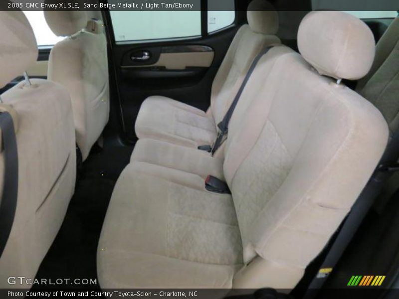 Sand Beige Metallic / Light Tan/Ebony 2005 GMC Envoy XL SLE