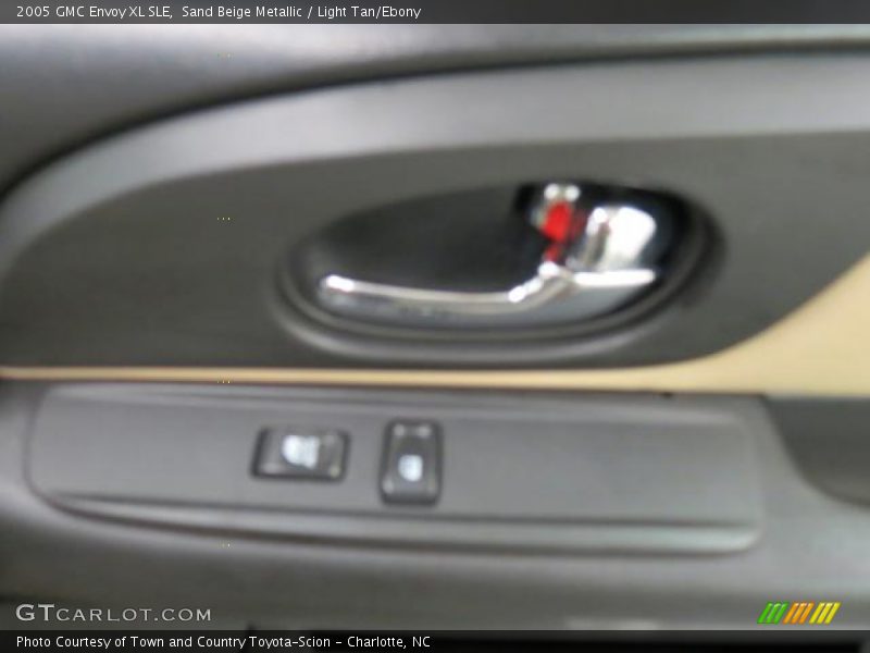 Sand Beige Metallic / Light Tan/Ebony 2005 GMC Envoy XL SLE