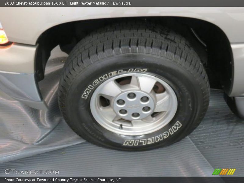 Light Pewter Metallic / Tan/Neutral 2003 Chevrolet Suburban 1500 LT