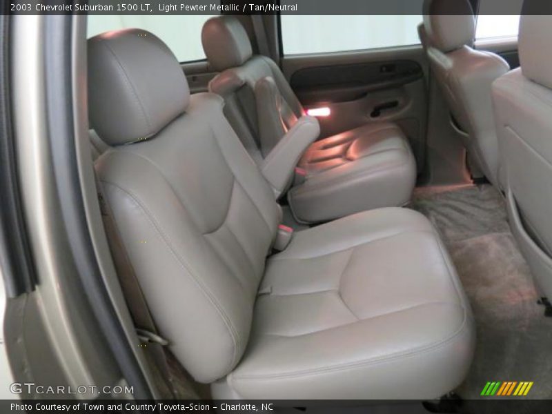 Light Pewter Metallic / Tan/Neutral 2003 Chevrolet Suburban 1500 LT