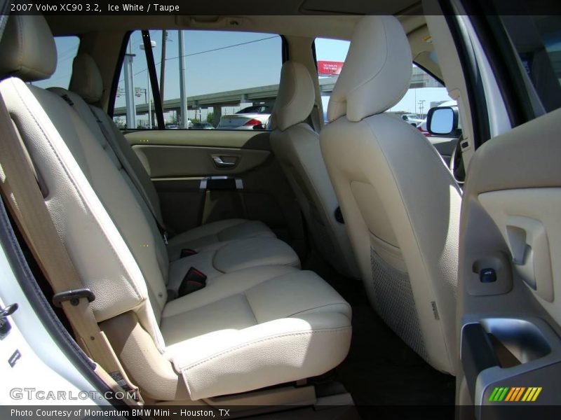 Ice White / Taupe 2007 Volvo XC90 3.2