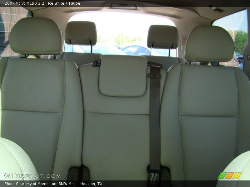 Ice White / Taupe 2007 Volvo XC90 3.2