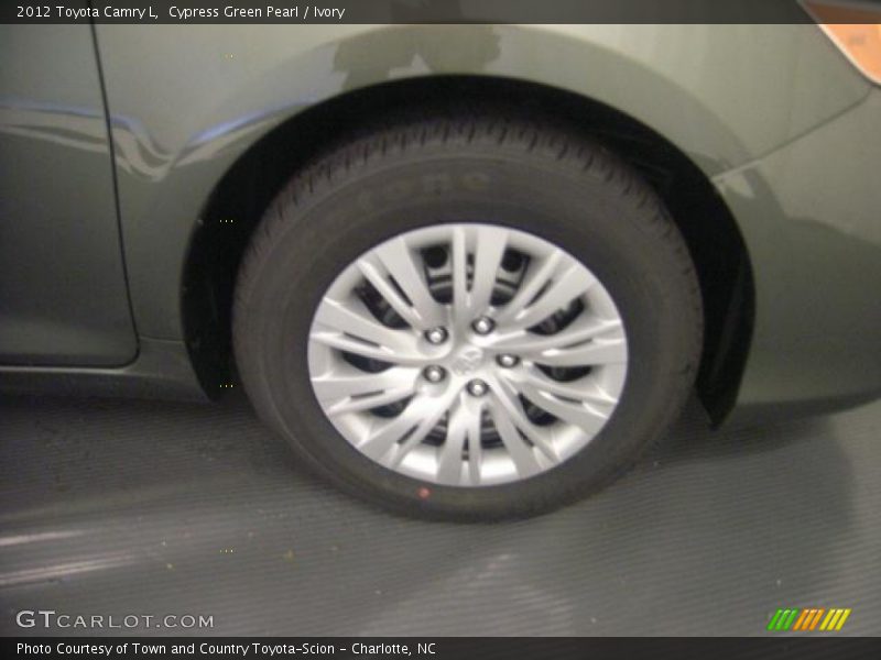Cypress Green Pearl / Ivory 2012 Toyota Camry L