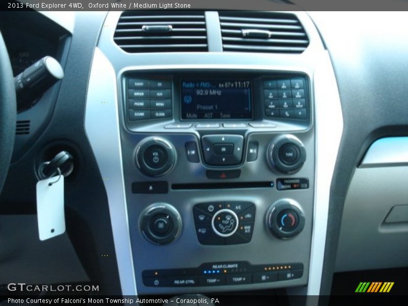 Controls of 2013 Explorer 4WD