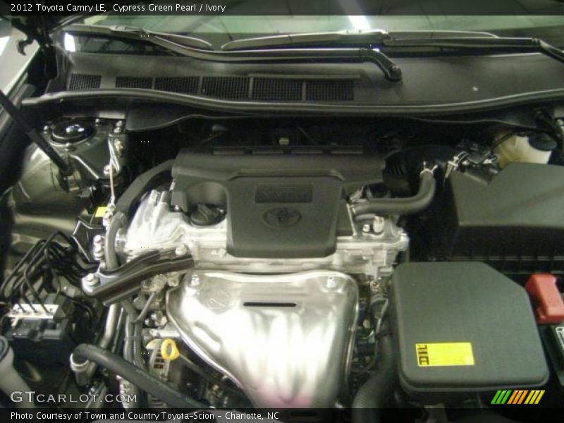 Cypress Green Pearl / Ivory 2012 Toyota Camry LE