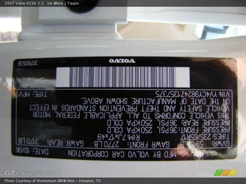 Ice White / Taupe 2007 Volvo XC90 3.2