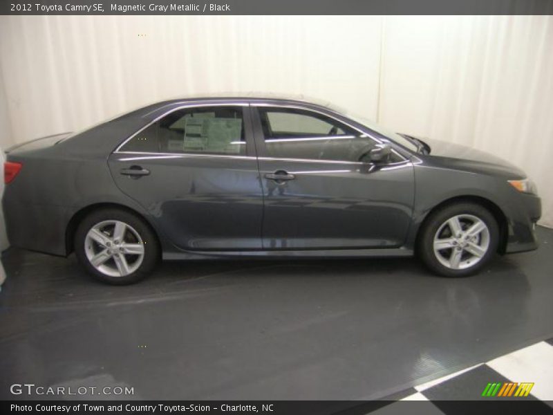 Magnetic Gray Metallic / Black 2012 Toyota Camry SE