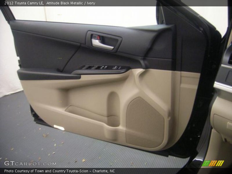 Attitude Black Metallic / Ivory 2012 Toyota Camry LE