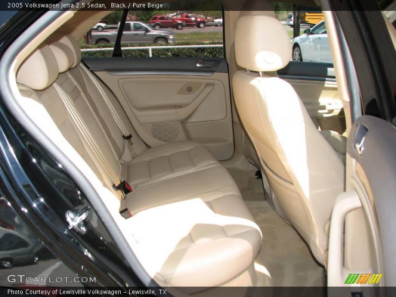 Black / Pure Beige 2005 Volkswagen Jetta 2.5 Sedan