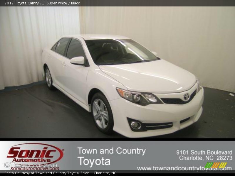 Super White / Black 2012 Toyota Camry SE