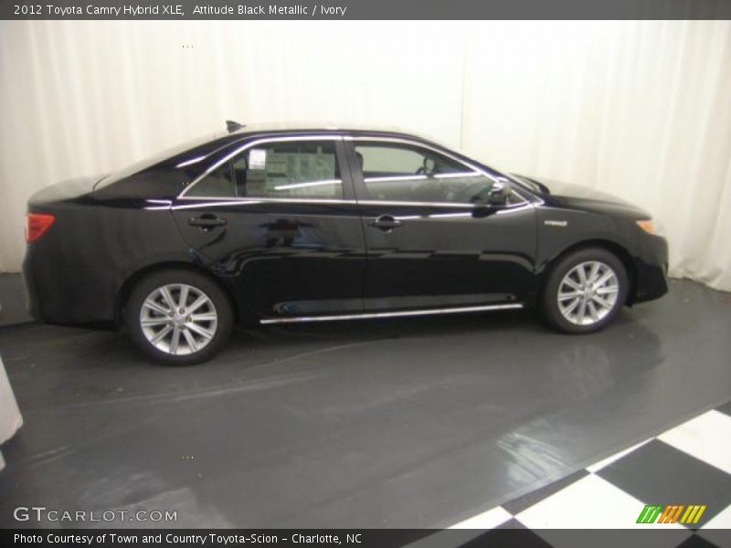 Attitude Black Metallic / Ivory 2012 Toyota Camry Hybrid XLE