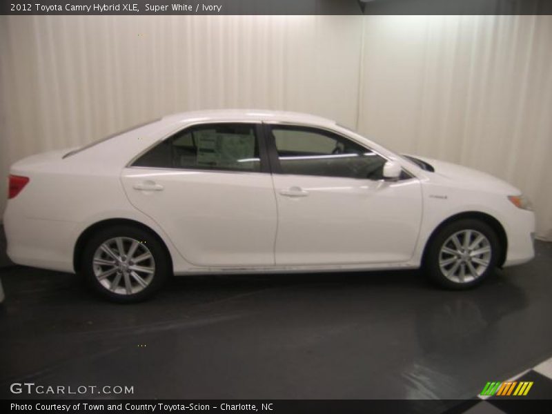 Super White / Ivory 2012 Toyota Camry Hybrid XLE