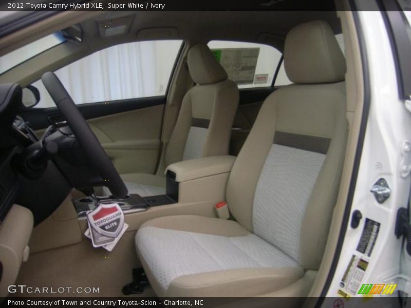Super White / Ivory 2012 Toyota Camry Hybrid XLE